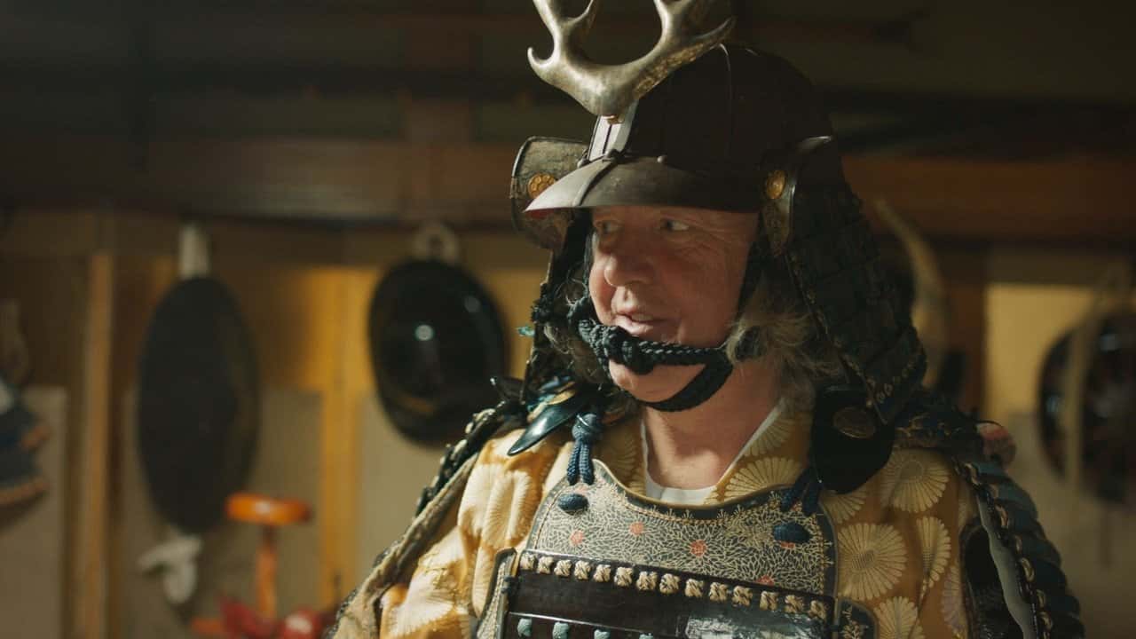 Кадр із серіалу Джеймс Мей. Наша людина в Японії (2020)