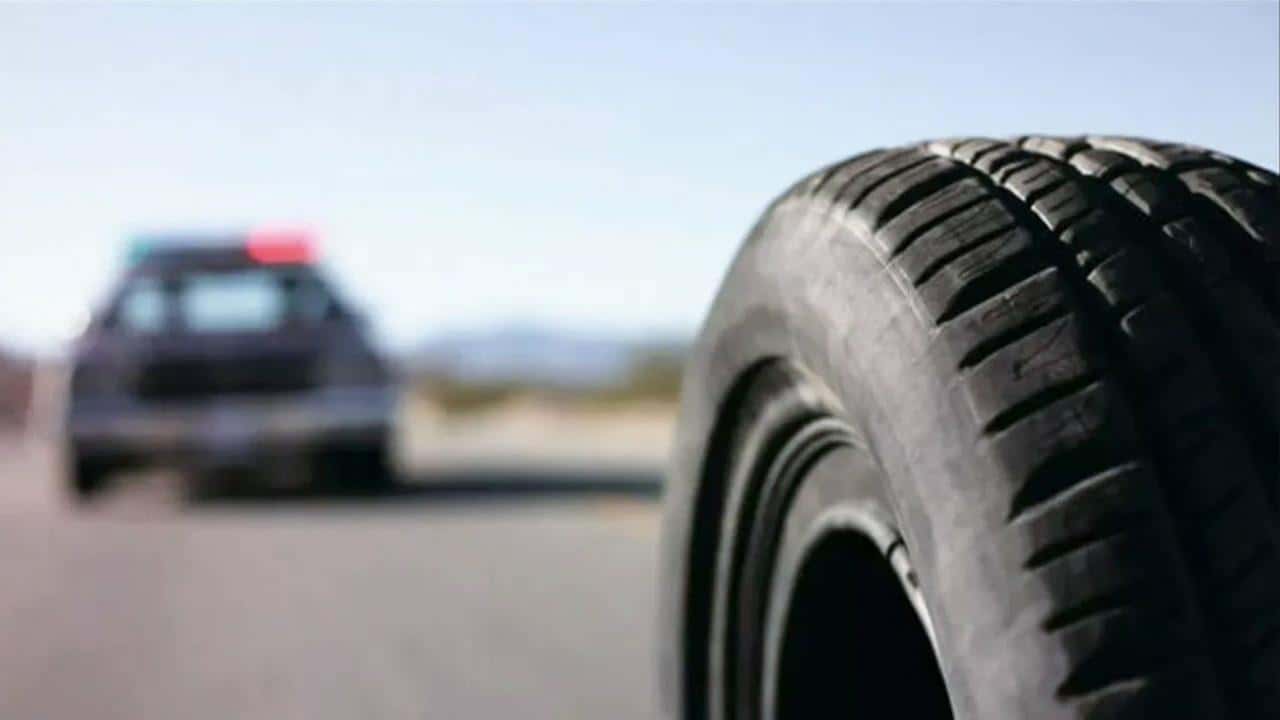 Кадр з фільму Шина (2010)