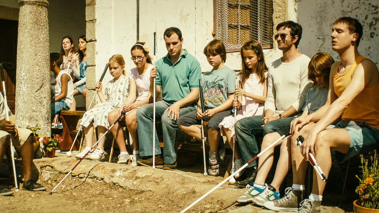 Кадр з фільму Просто уяви! (2012)