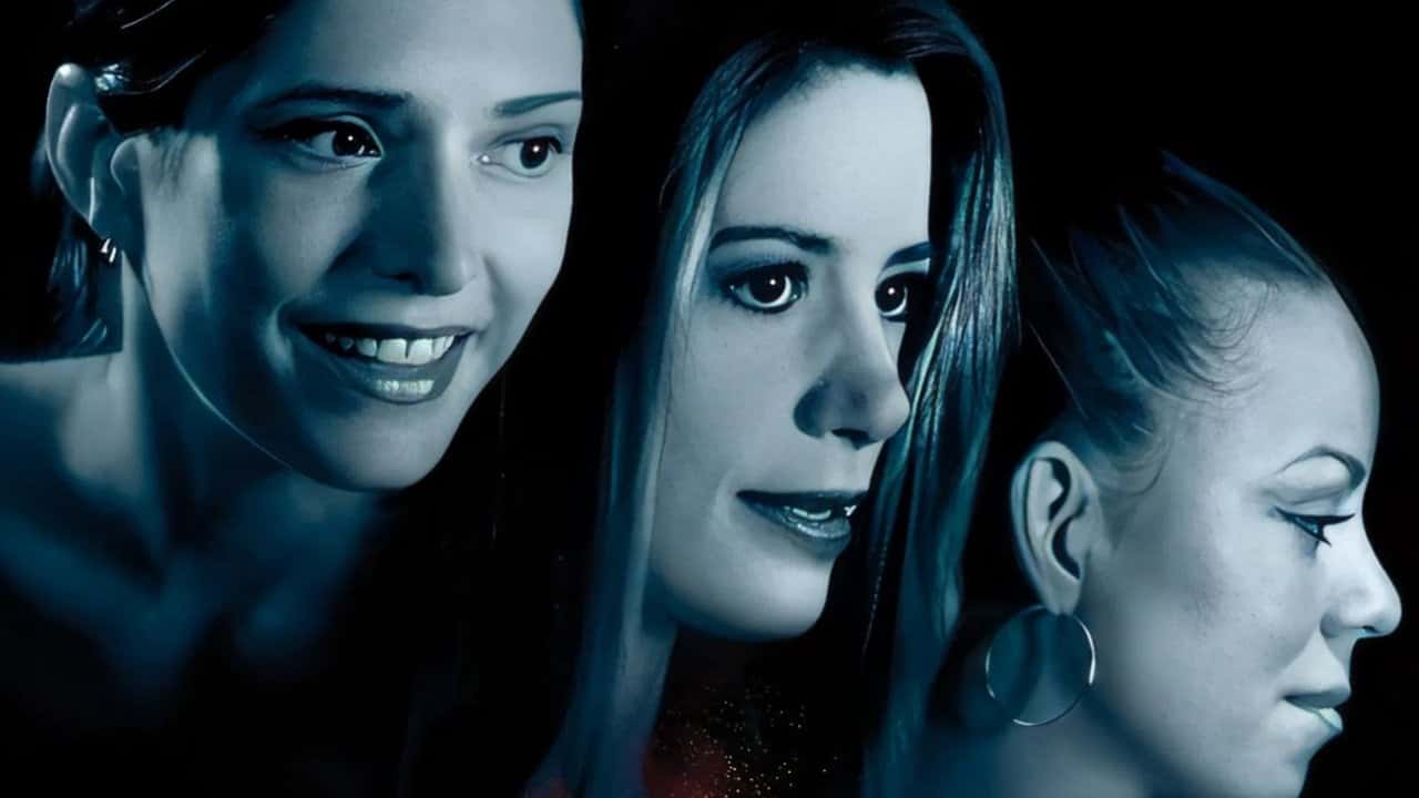 Кадр з фільму Славні дівчата (2002)