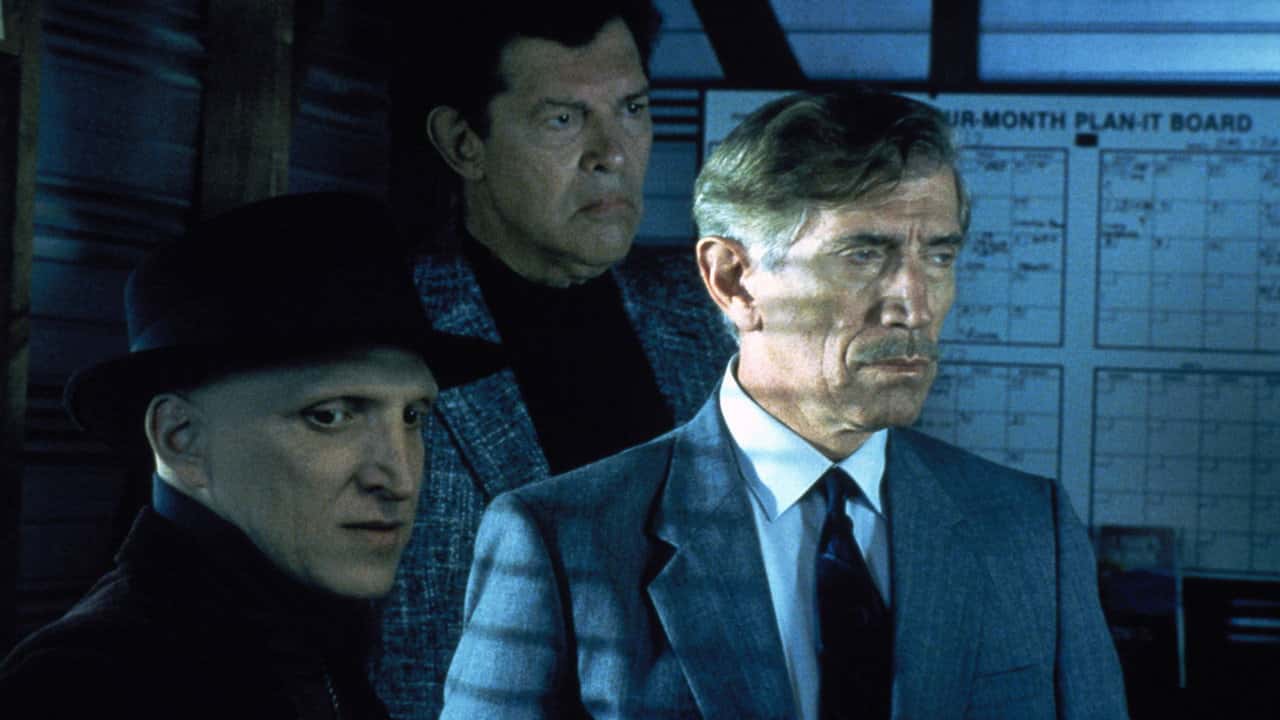 Кадр з фільму І знову все по колу (1990)