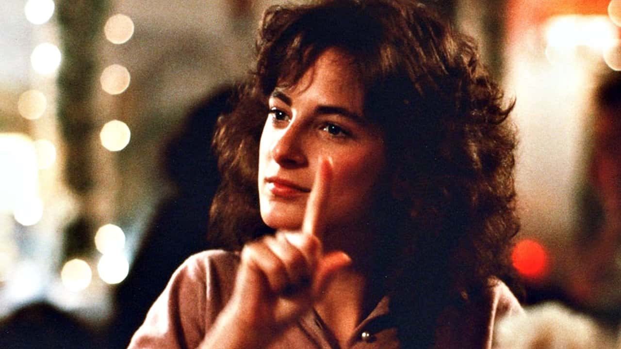 Кадр з фільму Діти меншого Бога (1986)
