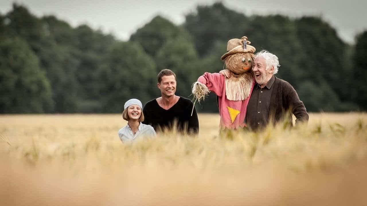 Кадр з фільму Мед у голові (2014)