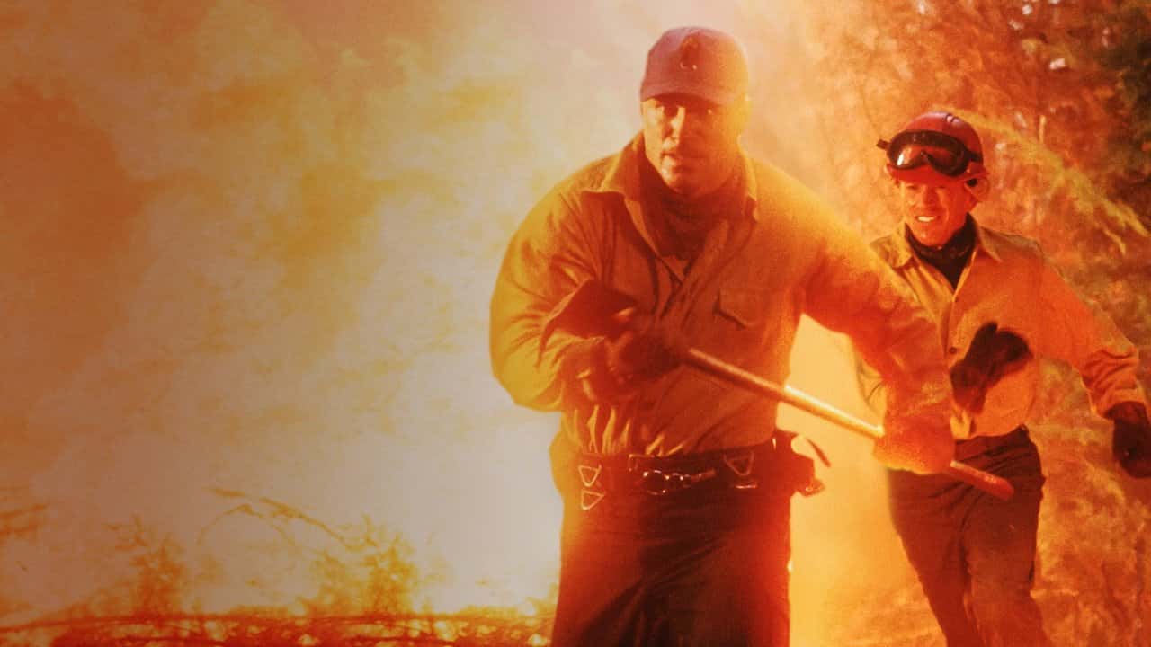 Кадр з фільму Вогненна бура (1998)