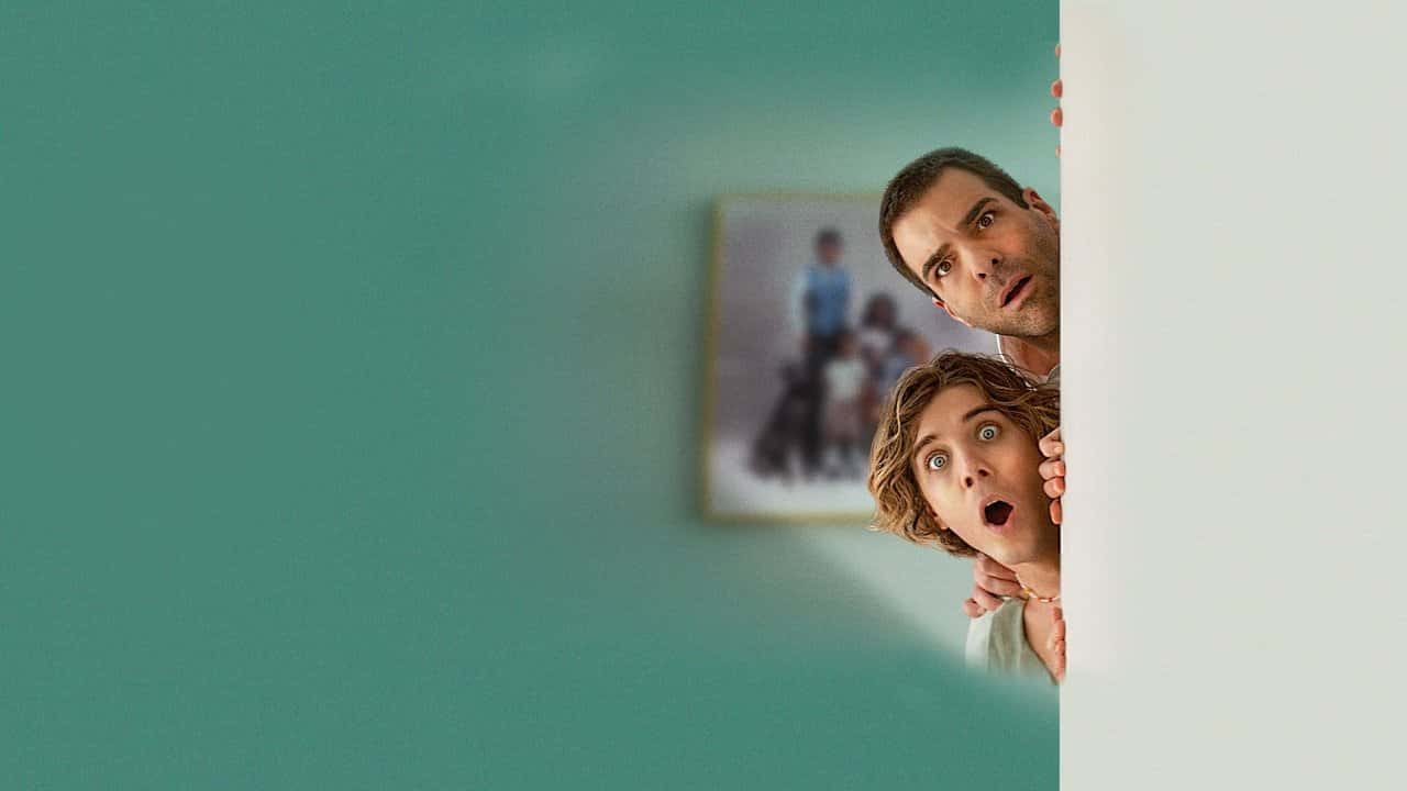 Кадр з фільму Низько (2023)