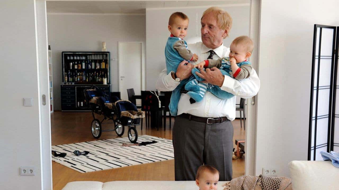 Кадр з фільму Потрійні неприємності (2012)