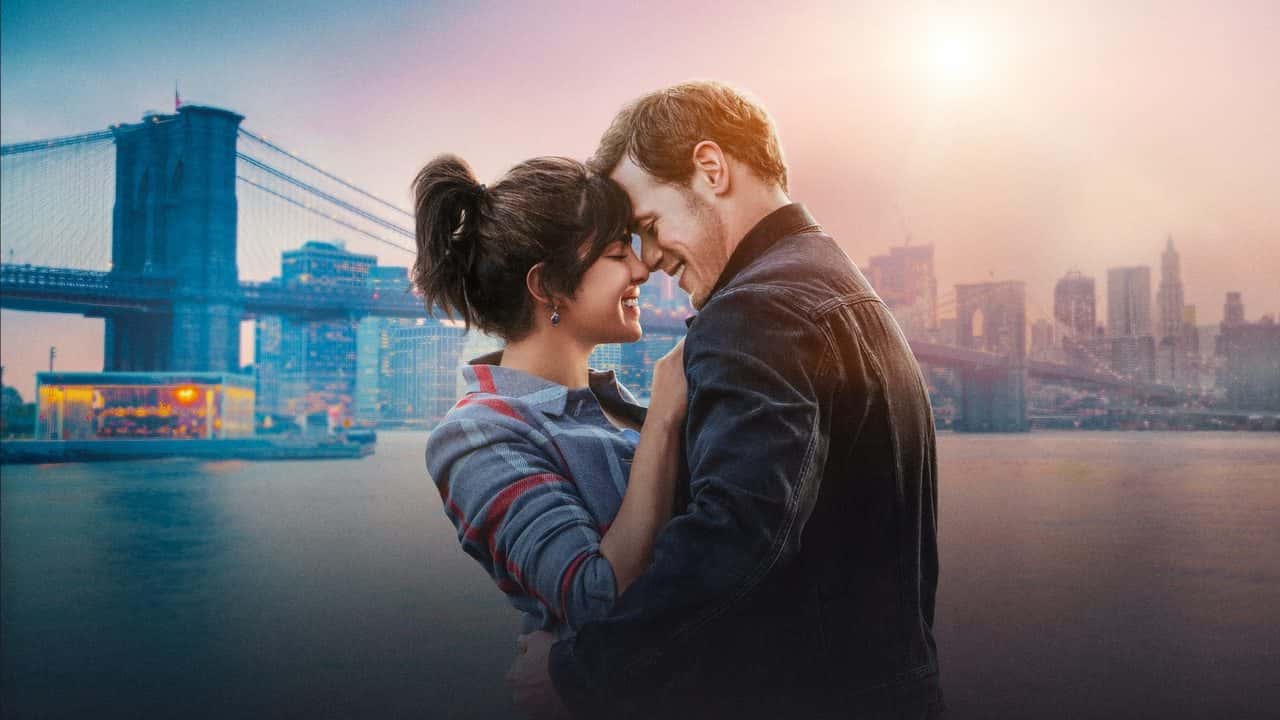 Кадр з фільму Знову любов (2023)