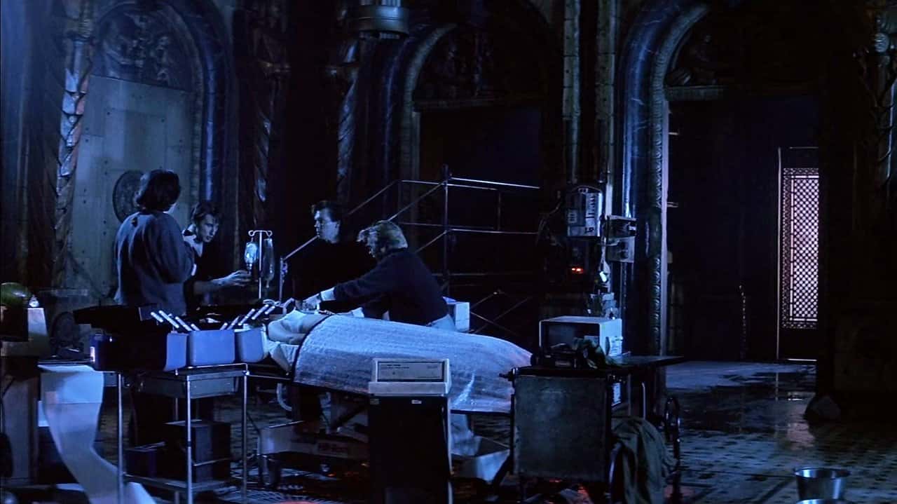 Кадр з фільму Коматозники (1990)
