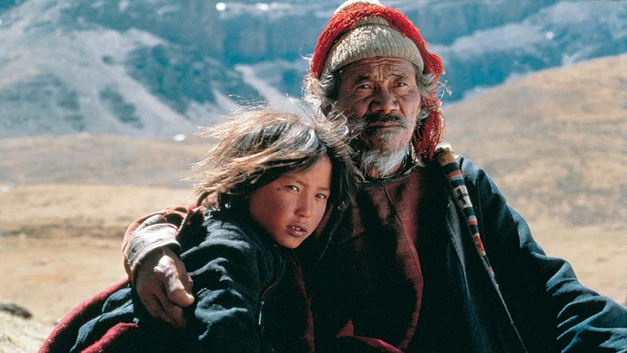 Кадр з фільму Гімалаї (1999)