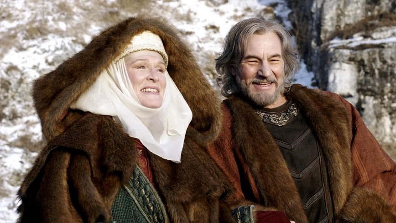 Кадр з фільму Лев узимку (2003)