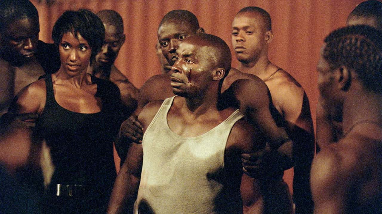 Кадр з фільму Мисливці за діамантами (2009)