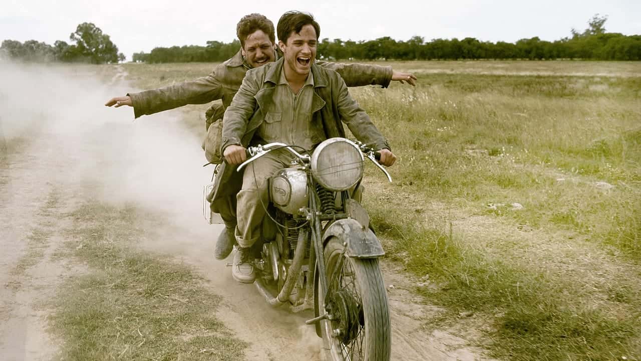 Кадр з фільму Че Гевара: Щоденники мотоцикліста (2004)