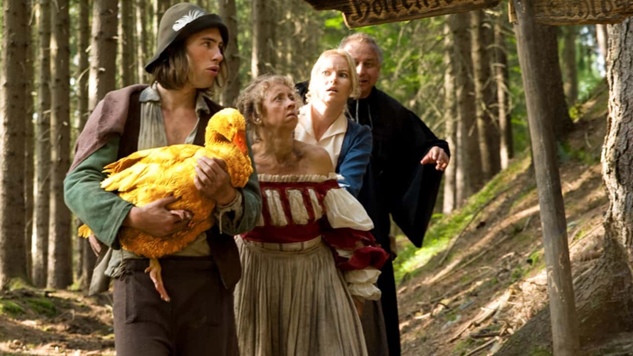 Кадр з фільму Золота гуска (2013)
