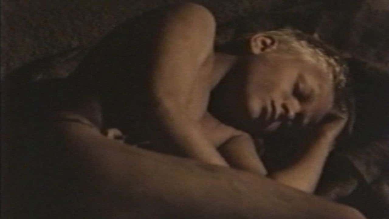 Кадр з фільму Акла (1992)