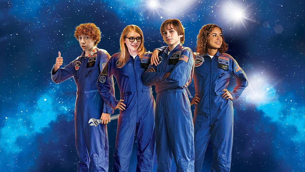 Кадр з фільму Космічні воїни (2013)