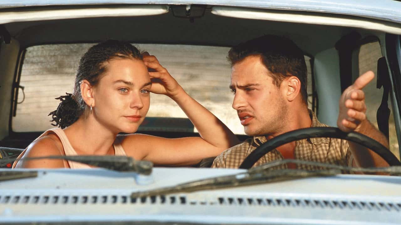 Кадр з фільму Це було у липні/ Сонце ацтеків (2000)