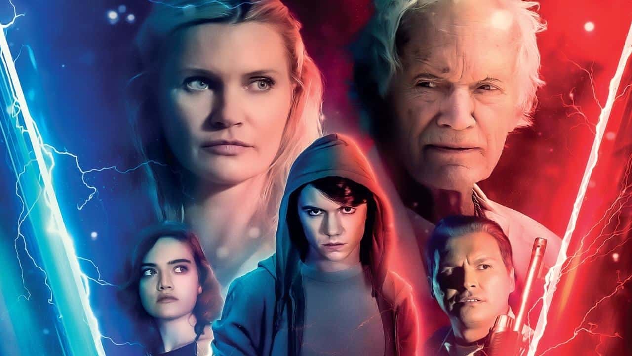 Кадр з фільму Невразливий (2021)