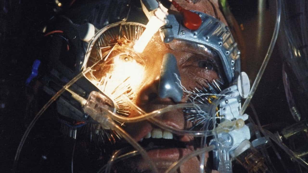Кадр з фільму Бомба сповільненої дії (1991)