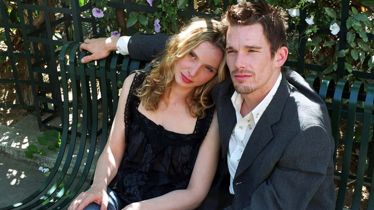 Кадр з фільму Перед заходом сонця (2004)