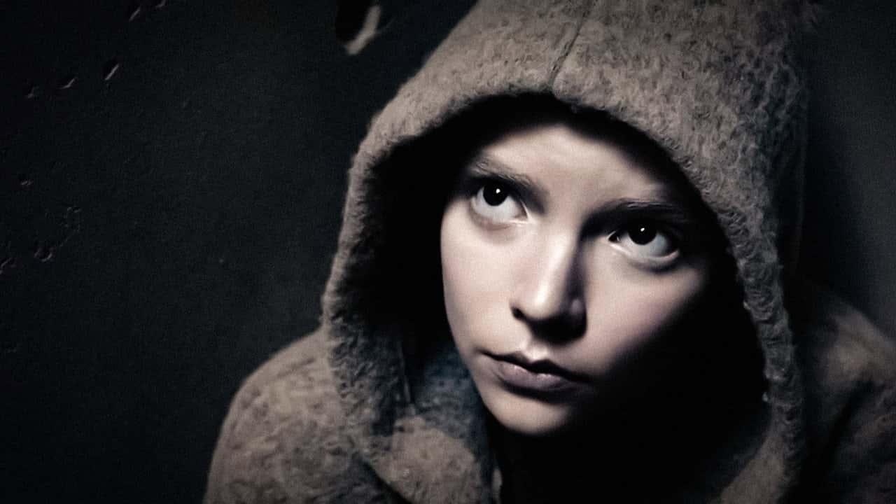 Кадр з фільму Морган (2016)