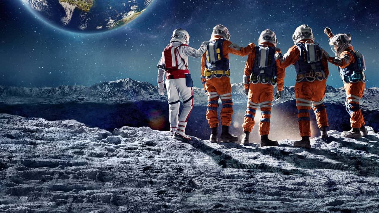 Кадр з фільму Кратер (2023)