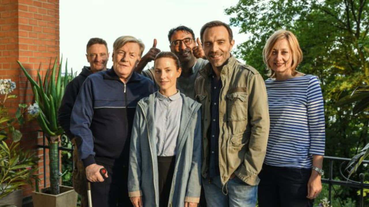 Кадр з фільму Майже ідеальне кохання (2019)