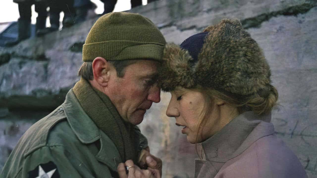Кадр із серіалу Наші витоки (2011)