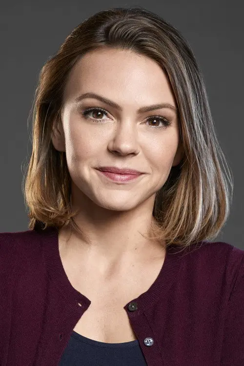 Фото Aimee Teegarden