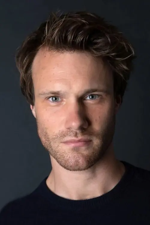 Фото Hugh Skinner