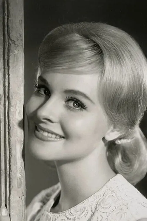 Фото Diane McBain