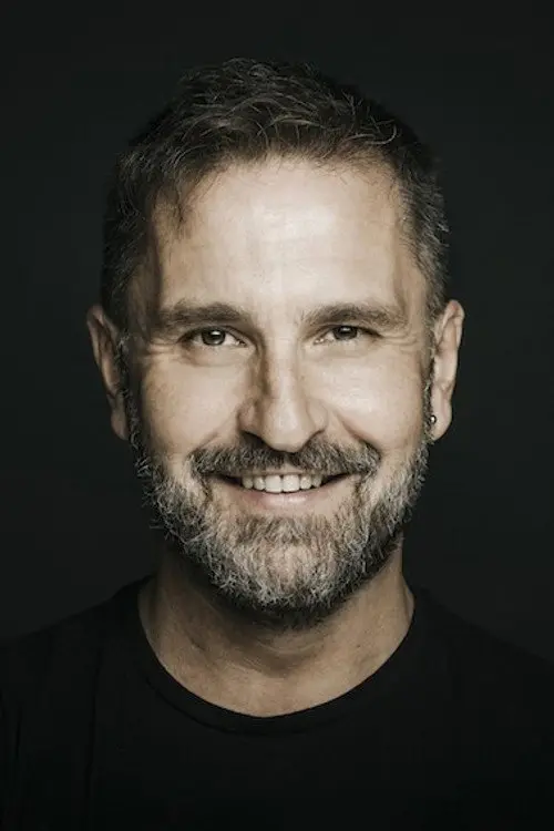 Фото Paul Berrondo