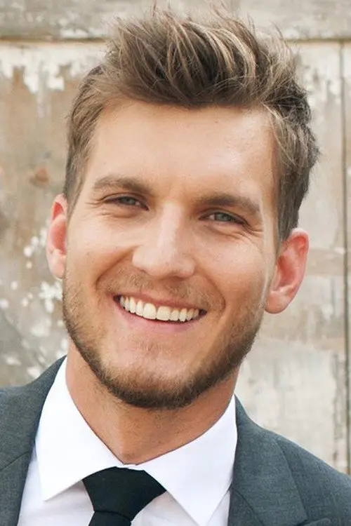 Фото Scott Michael Foster
