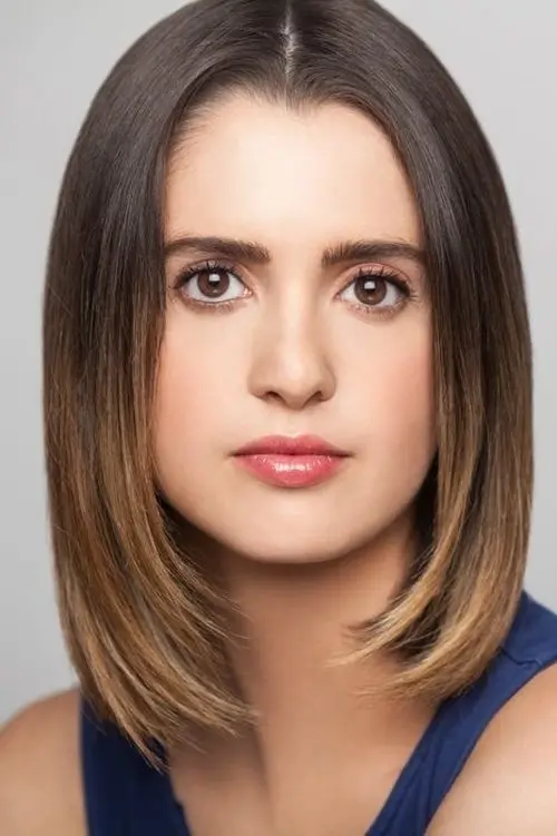 Фото Laura Marano