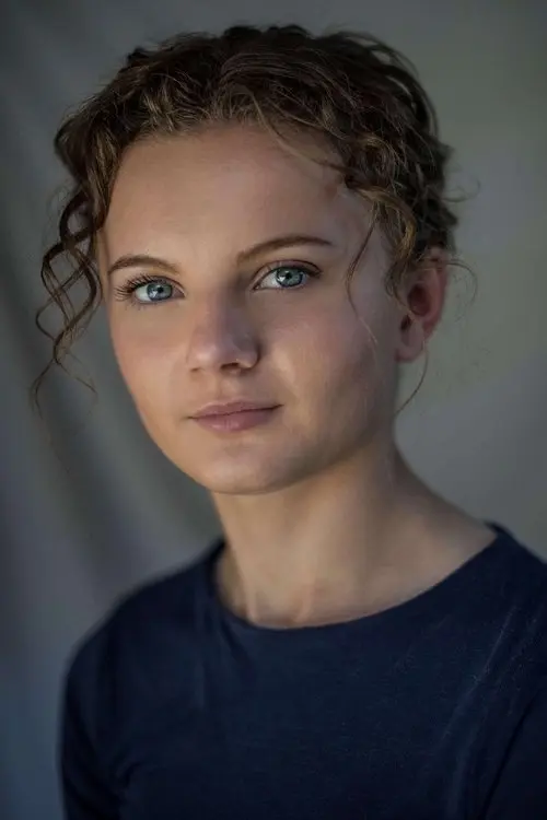 Фото Annie Rose Buckley