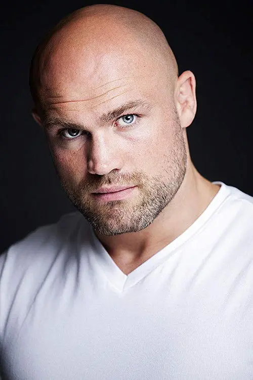 Фото Cathal Pendred