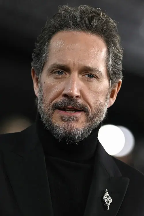 Фото Bertie Carvel