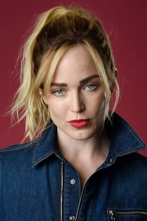 Фото Caity Lotz