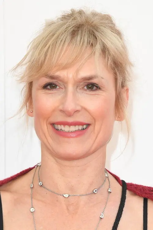 Фото Amelia Bullmore