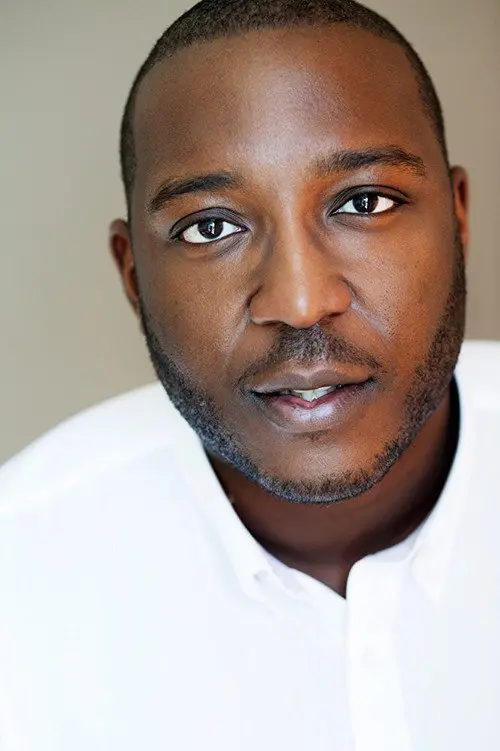 Фото Raphael Sowole