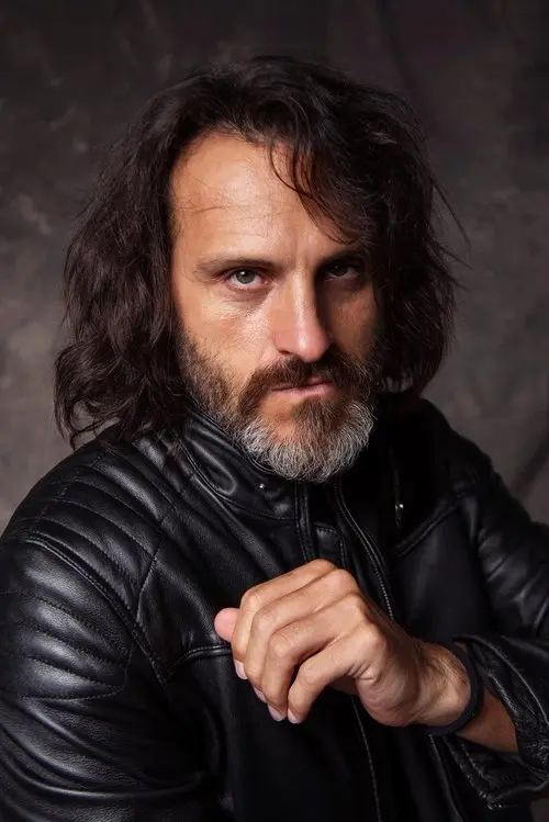 Фото Emiliano Hasan