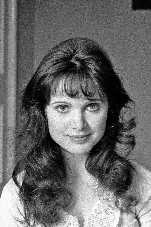 Фото Madeline Smith