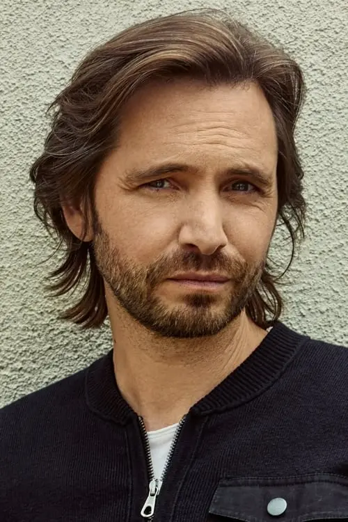Фото Aaron Stanford