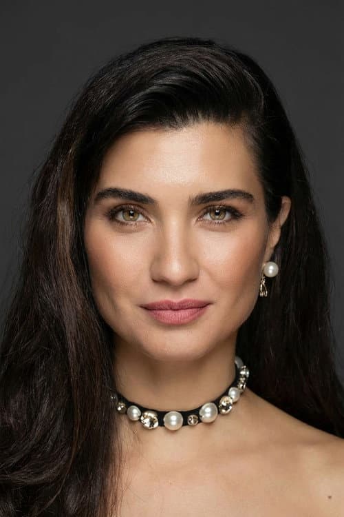 Фото Tuba Büyüküstün
