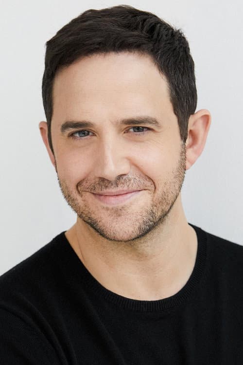 Фото Santino Fontana