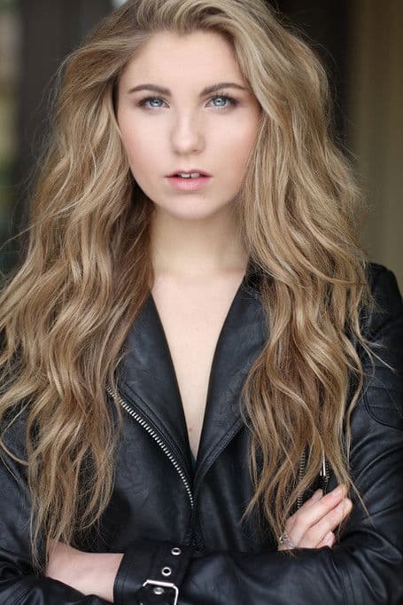 Фото Brennley Brown