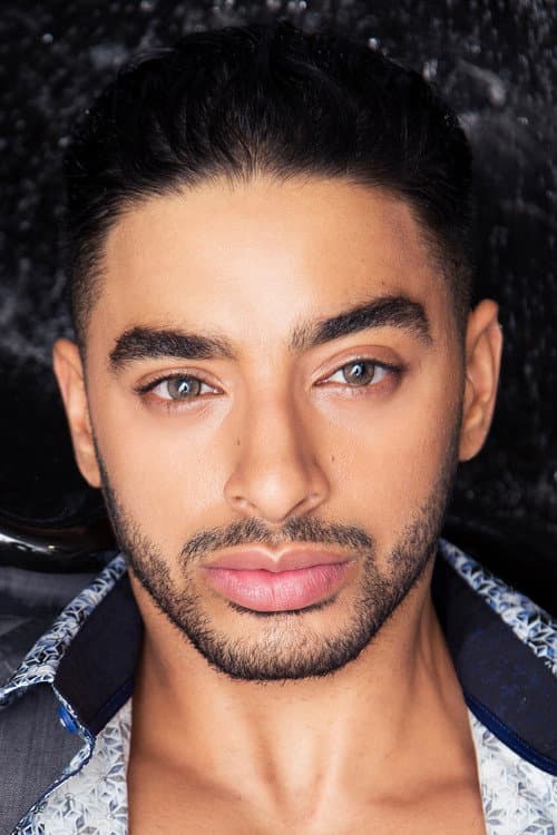 Фото Laith Ashley
