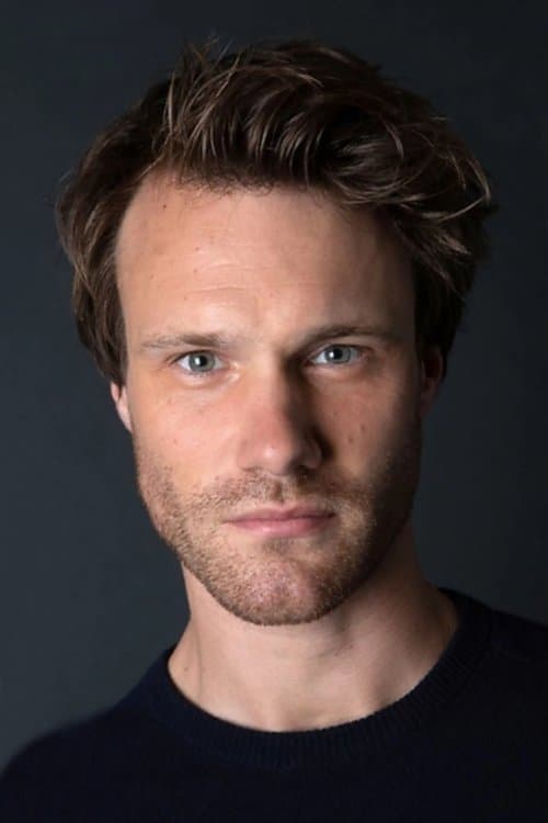 Фото Hugh Skinner