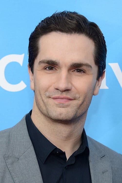 Фото Sam Witwer