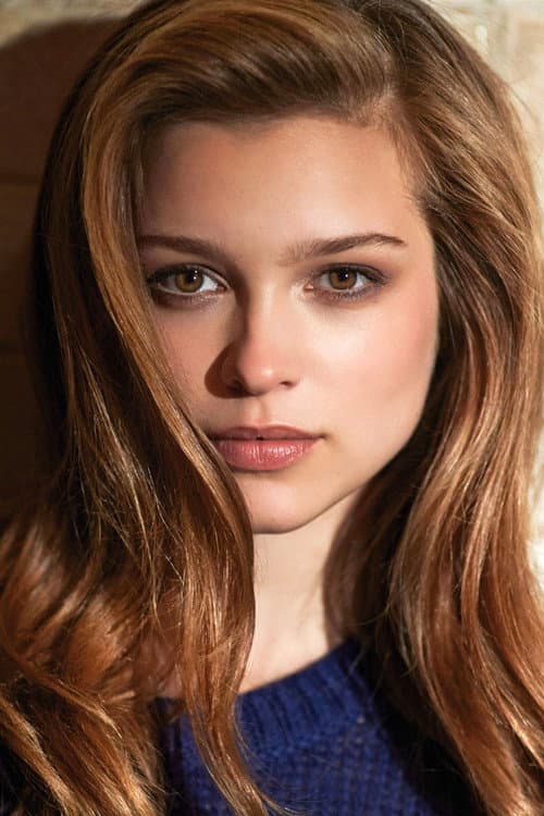 Фото Sophie Cookson