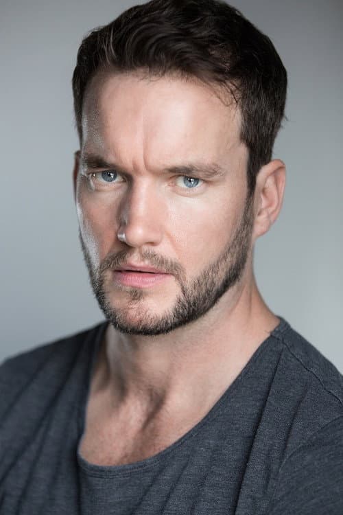 Фото Gareth David-Lloyd